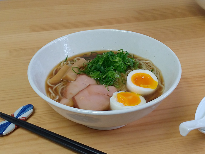 ラーメン どんぶり 食器 粉引 21cm 丼 反高台 ラーメン丼 ラーメン鉢 中華食器 うどん丼 麺鉢 鉢 器 丼鉢 うどん鉢 おしゃれ 美濃焼 日本製｜kitchengoods-bell｜02