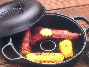 ミッキー　OIGEN　盛栄堂　みよちゃんちの焼芋鍋　CA-36　焼き芋 楽天市場】(正規品 特選国産品) 南部鉄器 みよちゃんちの焼芋鍋