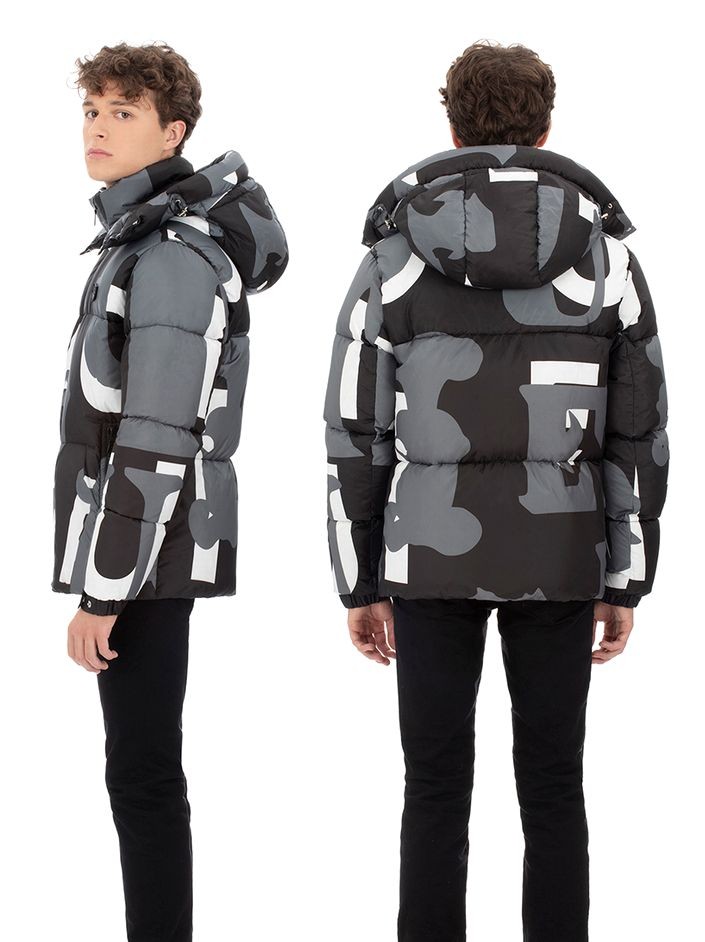 DUVETICA フード付きダウンベスト XL カモフラージュ 楽天市場】デュベティカ ダウンベスト 迷彩の通販