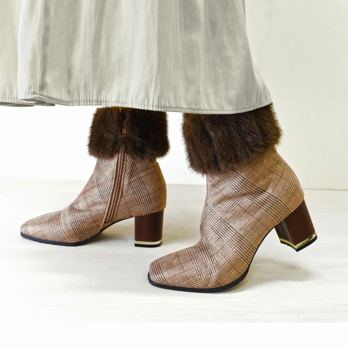 ファー付き ショートブーツ レディース 暖かい 防寒 ふわふわ スクエアトゥ ファスナー チャンキーヒール 太ヒール 歩きやすい 痛くない  #6787 |  | 06