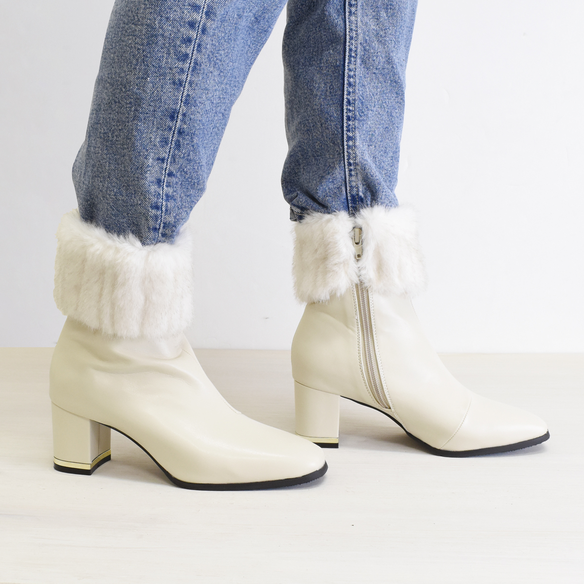 ファー付き ショートブーツ レディース 暖かい 防寒 ふわふわ スクエアトゥ ファスナー チャンキーヒール 太ヒール 歩きやすい 痛くない  #6787 |  | 05