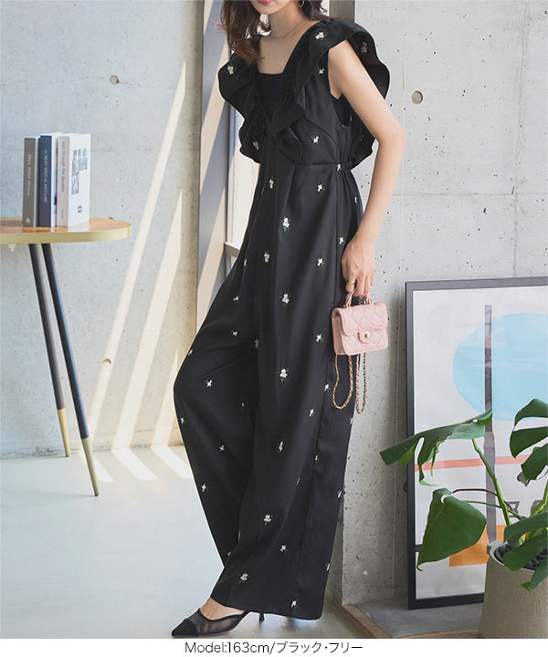 Apolina オリーブグリーン 花柄刺繍オールインワン Apolina オリーブグリーン 花柄刺繍オールインワン