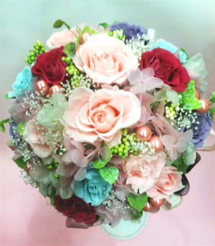 プリザーブドフラワーブライダルブーケ ピンクとブルーのスウィート
