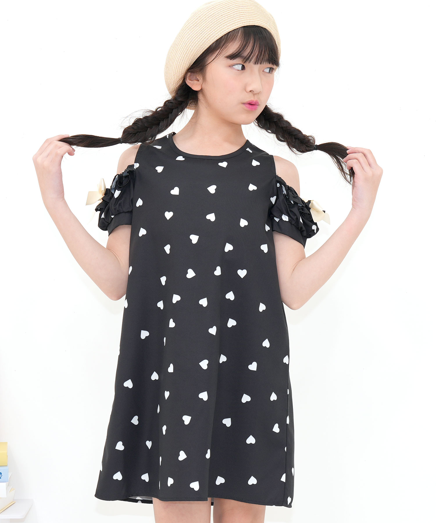 Bee des Bee オフショルダーワンピース オープンショルダー 半袖 子供