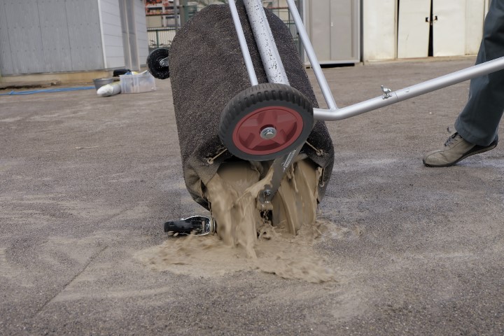 三和体育 吸水ローラー 学校 体育用品 送料無料 S-4465 : 琥珀商店