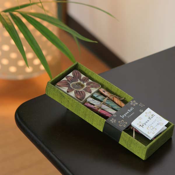 ジュプン バリ Jepun Bali  スティックタイプ　バリ産 |  | 02