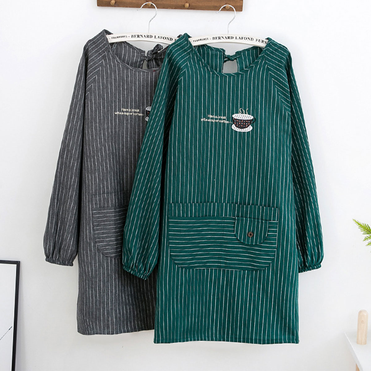 新品　未開封　長袖割烹着 グリーン 訳あり 割烹着 エプロン レディース かっぽう着 スモック 撥水 女性用