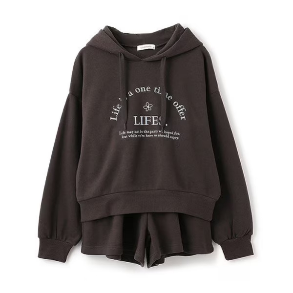 ふわり☆新品 ラブトキシック☆裏起毛スウェット 140 150 160 ふわり様専用☆新品 ラブトキシック☆裏起毛スウェット 140 150