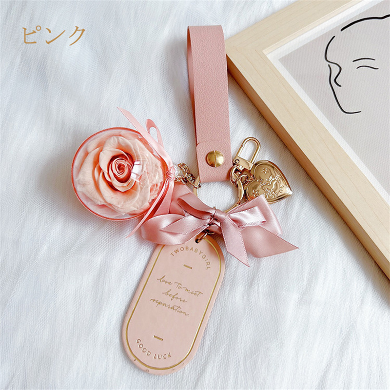 プリザーブドフラワー キーホルダー 枯れない花 女性 女友達 贈り物 彼女 妻 結婚祝い 人気 プレゼント 誕生日 記念日 女の人 退職祝い 母の日 ギフト | ブランド登録なし | 01