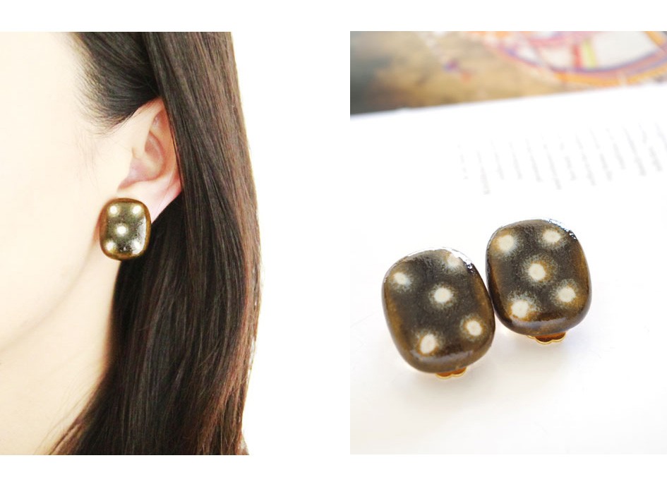 アフリカンアクセサリー Chuui〔クリップイヤリング チーター柄