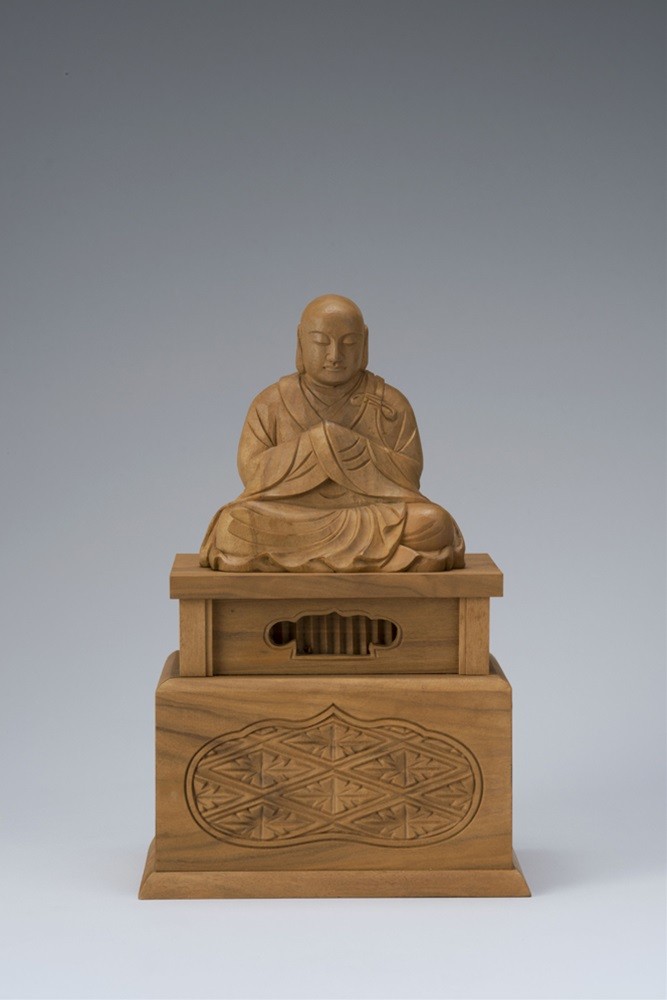 桧木 興教大師 2.0寸 43-7 仏像 木彫り フィギュア オブジェ 