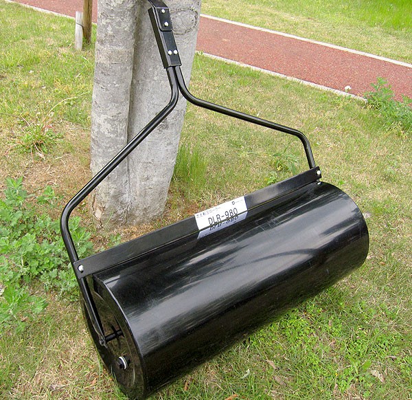 芝生用 沈圧ローラー(けん引型)