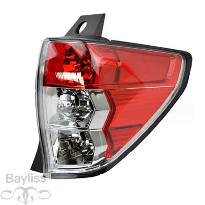 スバルフォレスター 2009 2010 2011 2012 カーアクセサリーリアテールライト信号ランプ自動テールライトカバー電球し その他外装パーツ