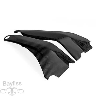 【並行輸入品】 新リアルカーボンカバー綾織グロスバイクアクセサリー Ducati パニガーレ V4/V4S 2018 2019の画像