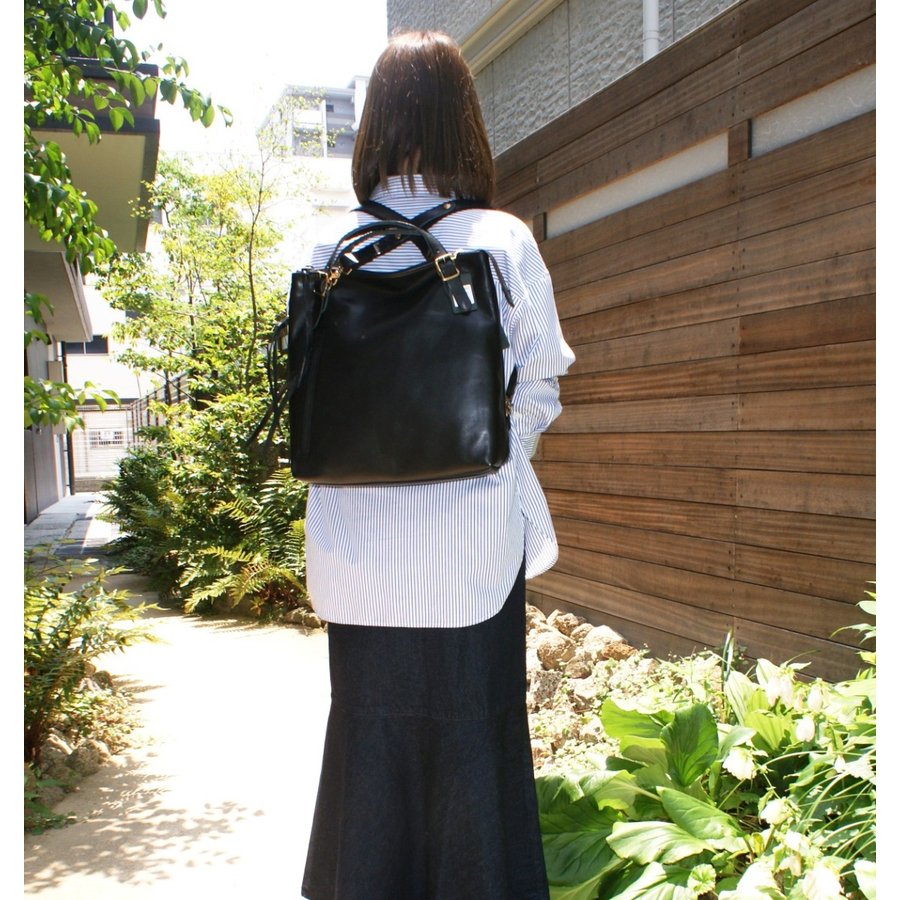 Less／レスデザイン〕-Less タンニンをたっぷり浸透させた厚口の