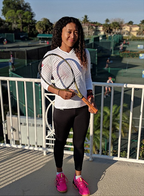 Eゾーン100 リミテッド 大坂なおみモデル 大坂なおみと姉のまりさんがデザインをプロデュースした「OSAKA