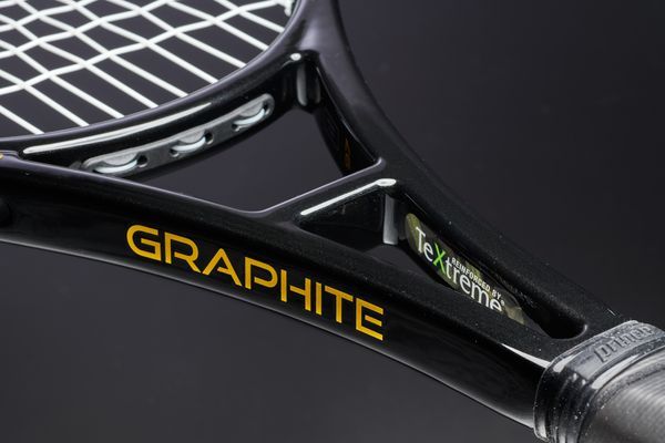 Prince ファントムグラファイト 97 ラケット 315g グロメット付き PHANTOM GRAPHITE 97 - Prince プリンステニス公式サイト