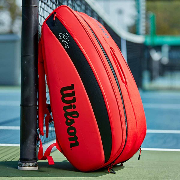 1012-128 ラケットバッグ　Wilson Federer DNA 12PK Wilson Federer DNA 12 Pack Tennis Bag - YouTube