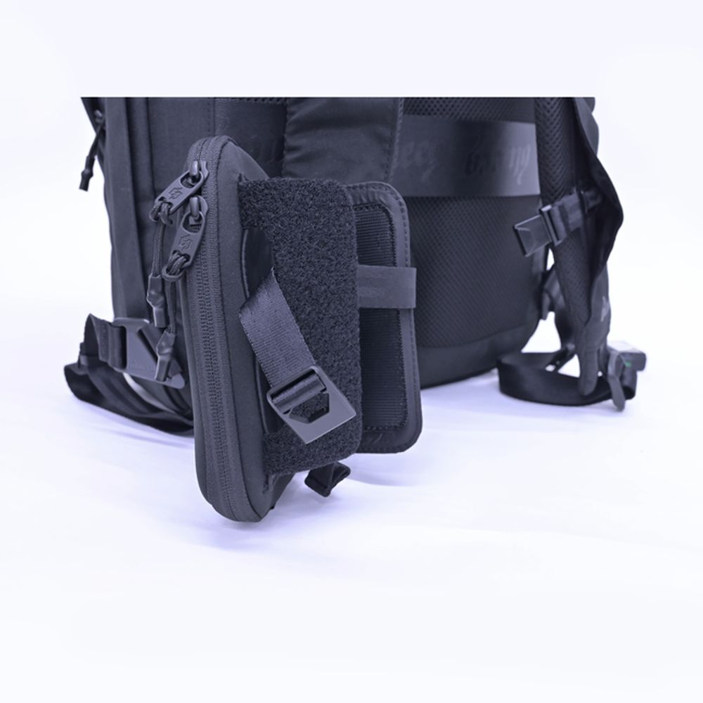 blueeq ブルイク テニスバッグ・ケース 5R TACTICAL PACK 30