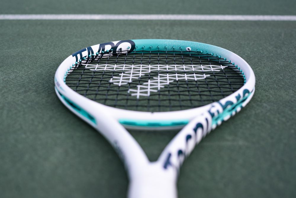 『即日出荷』「ガット張り上げ済み」テクニファイバー Tecnifibre 硬式テニスラケット TEMPO 270 V2 テンポ 270 V2  14TEM2704 | Tecnifibre | 15