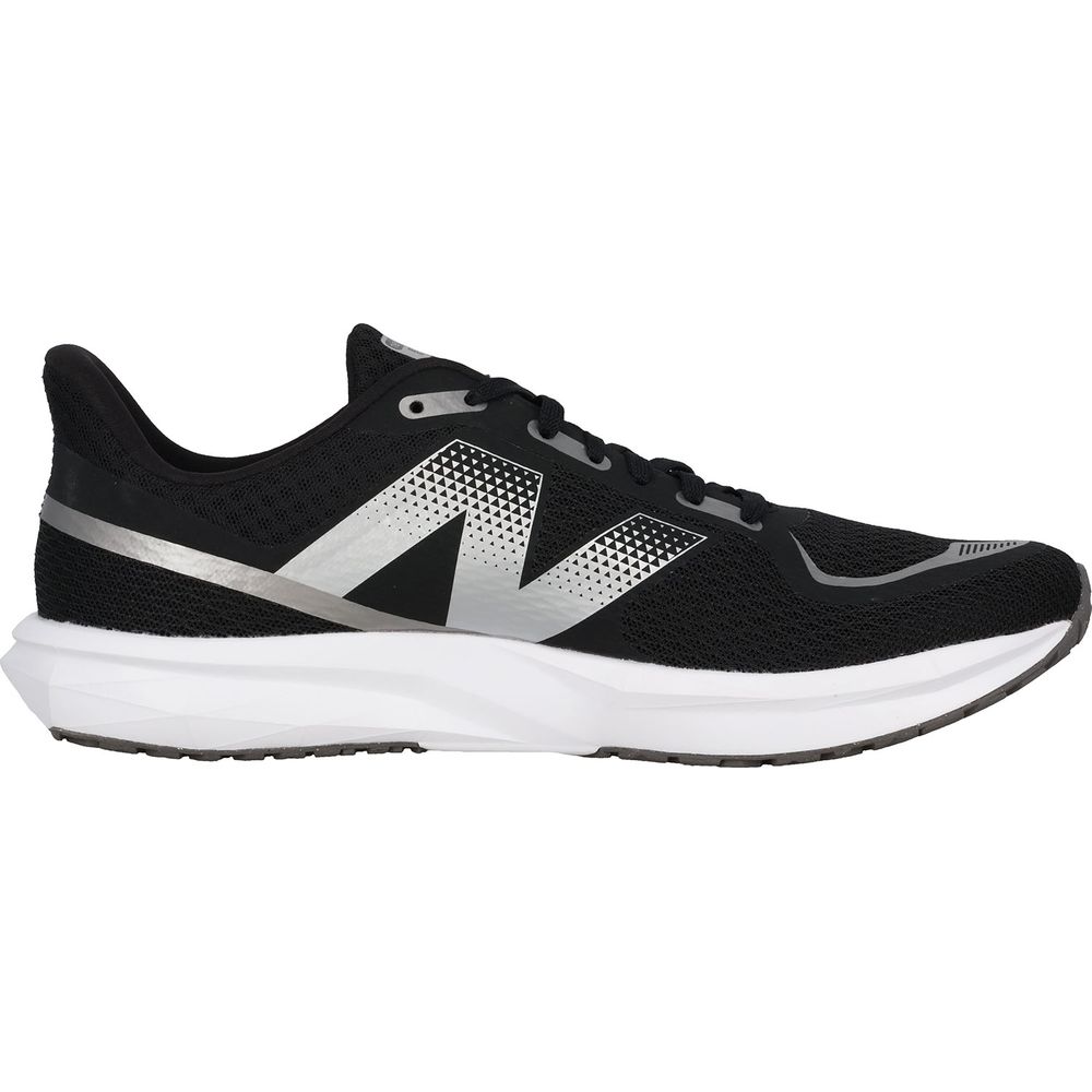 ニューバランス NEW BALANCE ランニングシューズ メンズ ダイナソフト ニューバランス NEW BALANCE ランニングシューズ メンズ ダイナソフト