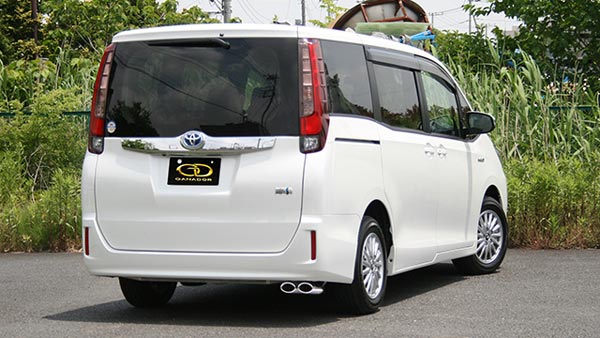 ノア ヴォクシー ZWR80G マフラー ガナドール パシオン エボ PBS搭載 PAE-053 GANADOR PASION EVO エヴォ P.B.S搭載 NOAH VOXY ボクシー スポーツマフラー | GANADOR | 03