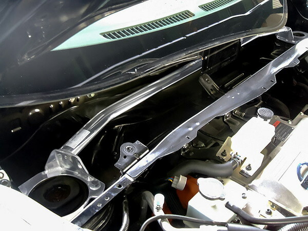 オクヤマ ストラットタワーバー フロント スチール製 ゴルフIII GTI