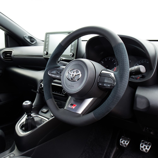 GRヤリス GXPA16 MXPA12 ステアリング レアル オリジナルシリーズ TYI-ALC-SL REAL ソフトDシェイプ 小径 ガングリップ YARiS ハンドル | REAL（車） | 01