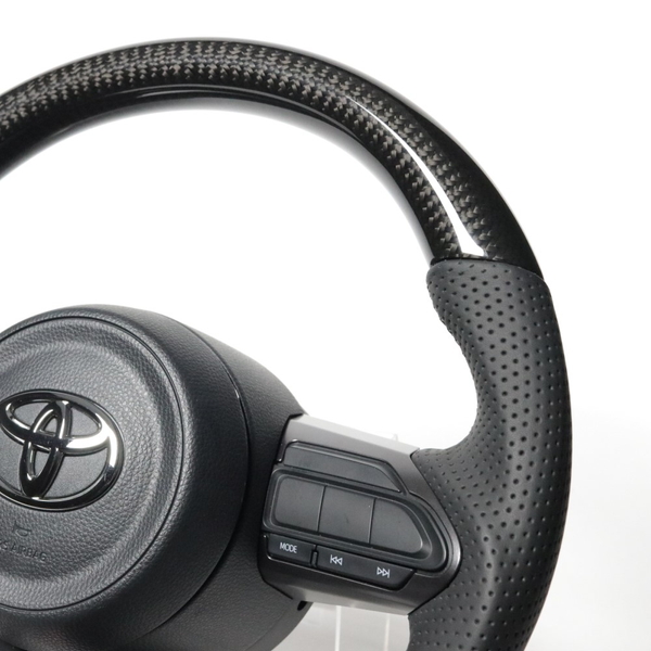 GRヤリス GXPA16 MXPA12 ステアリング レアル オリジナルシリーズ TYI-BKC-SL 取付セット REAL ソフトDシェイプ 小径 ガングリップ YARiS ハンドル | REAL（車） | 02