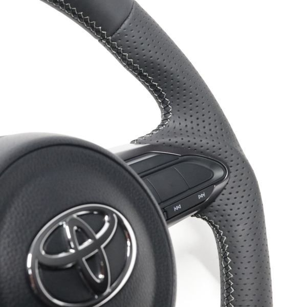 GRカローラ GZEA14H ステアリング レアル オリジナルシリーズ TYI-LPB-SL 取付セット REAL ソフトDシェイプ 小径 ガングリップ COROLLA ハンドル | REAL（車） | 02