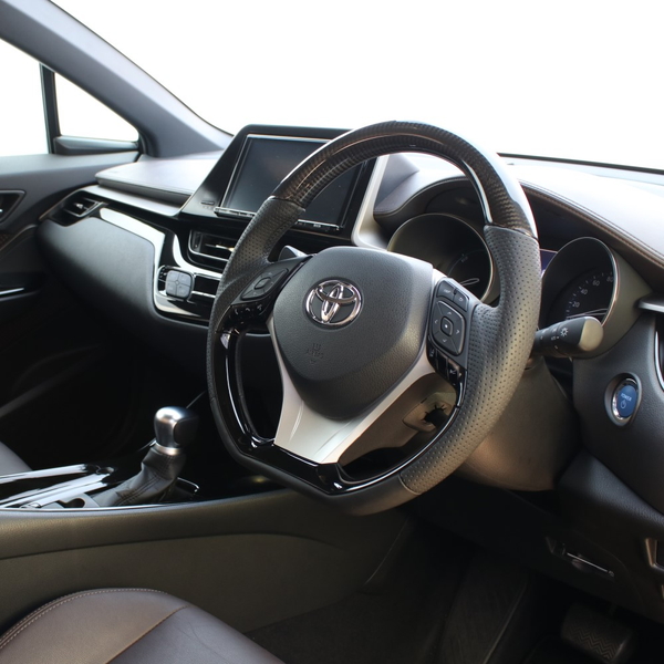 C-HR 10系 50系 ステアリング レアル オリジナルシリーズ X10-BKC-PBP 取付セット REAL Dシェイプ 小径 ガングリップ CHR ハンドル | REAL（車） | 03