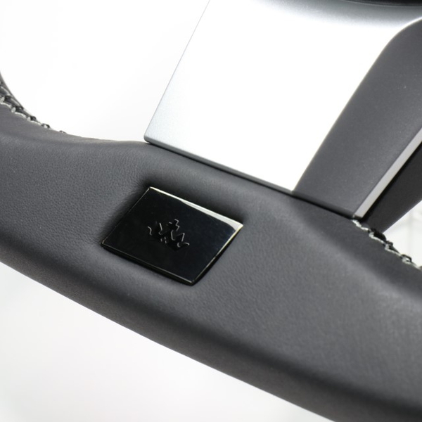 アクア GRスポーツ 10系 ステアリング レアル オリジナルシリーズ GRM-LPB-SL REAL Dシェイプ 小径 ノーマルグリップ AQUA GR SPORT | REAL（車） | 02