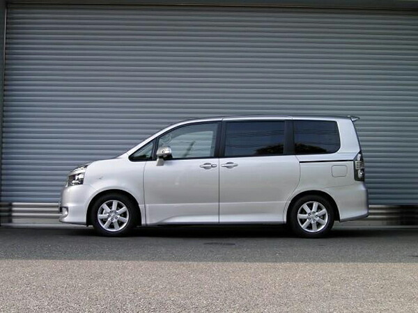 RS-Rダウンサス 70ヴォクシー、ノア用 前後ショック付き RSR RS-Rダウンサス/VOXY[ヴォクシー](ZRR85W) ZS 26/1〜[T935W