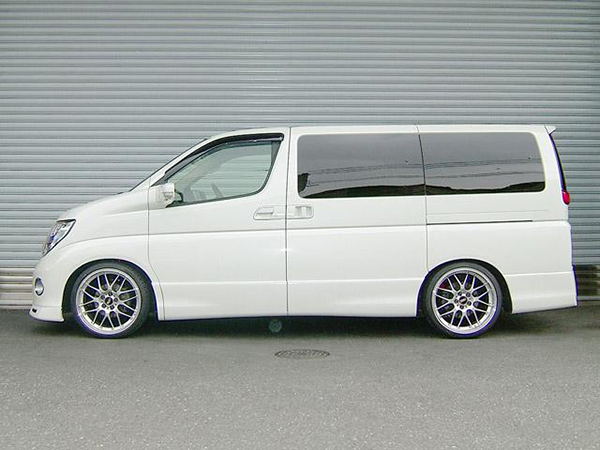 サトパパさん専用日産エルグランドE51車高調 LARGUS ONLINE SHOP / ニッサン エルグランド E51 2WD SpecS 車