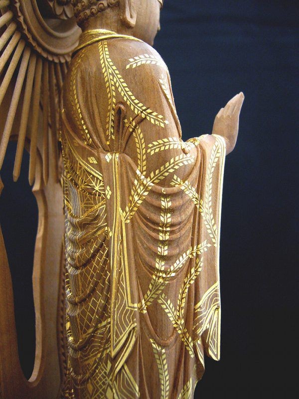 仏像 総白檀製 截金 ケマン六角台座 最高級 阿弥陀如来 5.0寸 : 仏壇