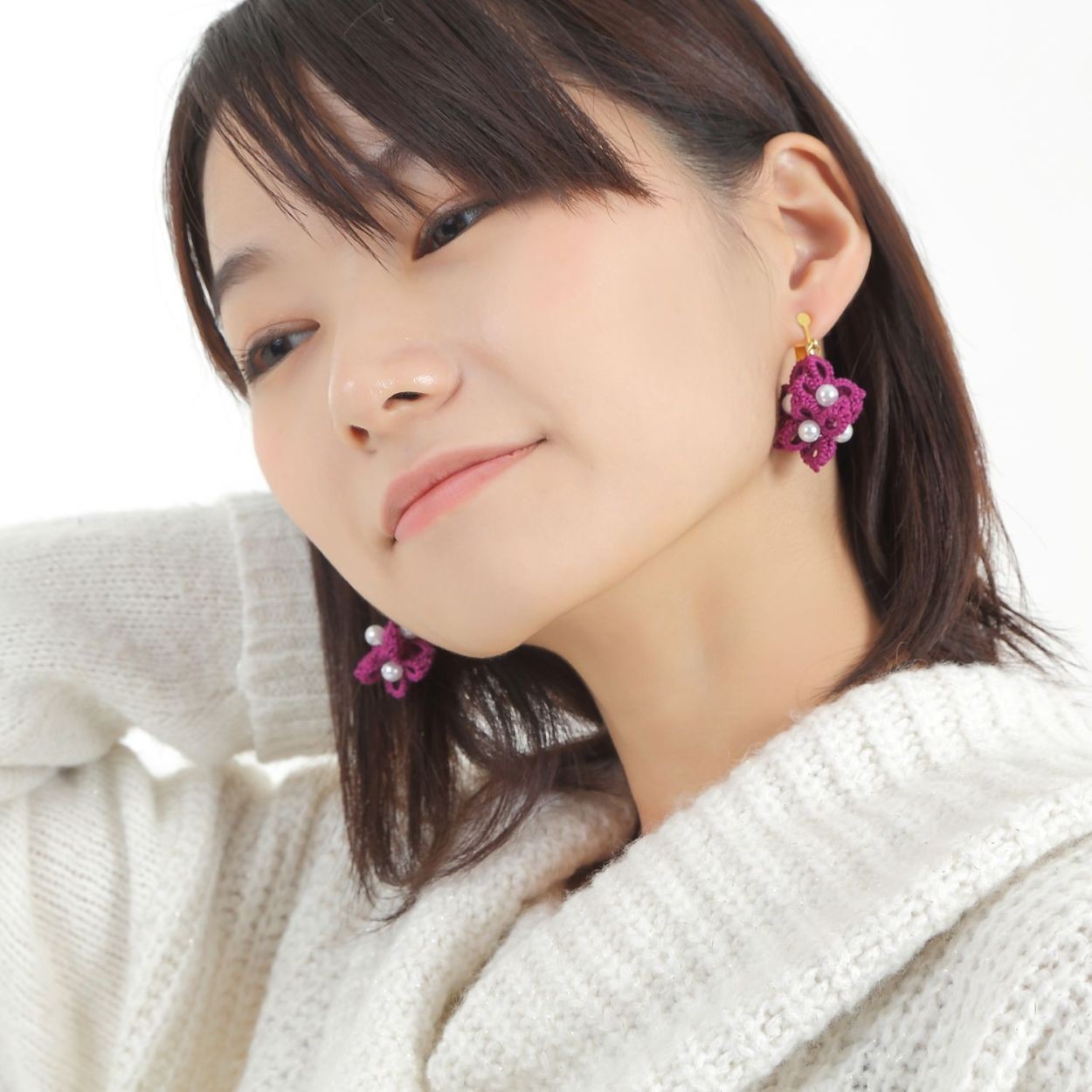 花モチーフイヤリング パワーストーン レース ホワイトジェイド イヤリング