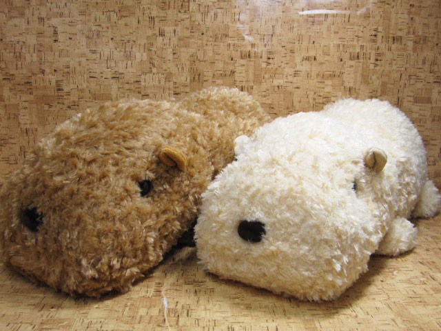 ぬいぐるみ カピバラ TAKE OFF(テイクオフ) カピバラL : ぬいぐるみの