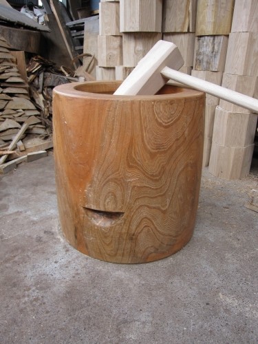 2324さん専用 新品未使用 欅 ケヤキ けやき 2升 臼 ウス 餅つき 餅つき 臼 4升用 国産高級欅 けやき ケヤキ もちつき ウス うす 杵