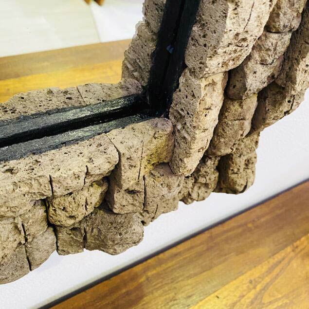 アジアンミラー 軽石タイル フレーム 鏡 H60 W45 壁掛けミラー 木製