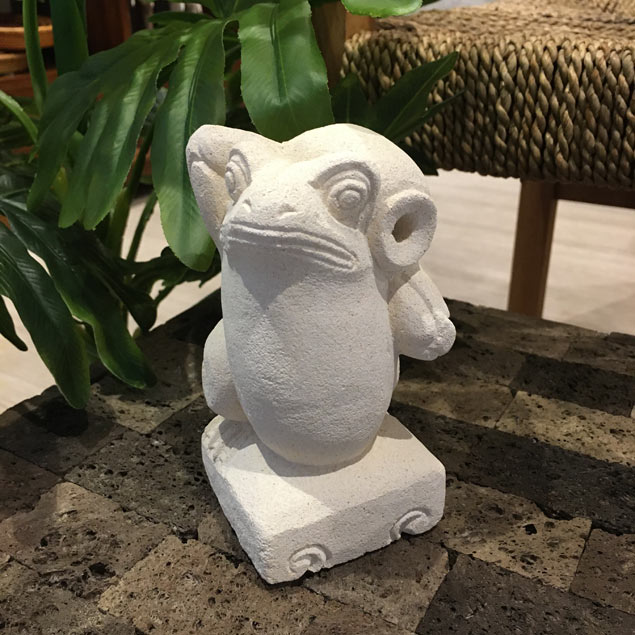 ミニ ツボ持ち カエル 置き物 H12cm オブジェ 石像 蛙 かえる バリ