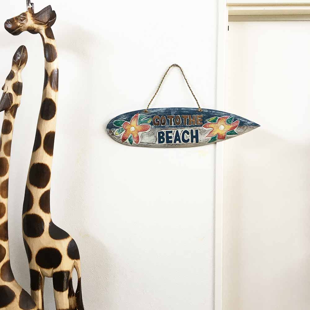 マリン雑貨 サインプレート GO TO THE BEACH サーフボード 壁掛け 木製