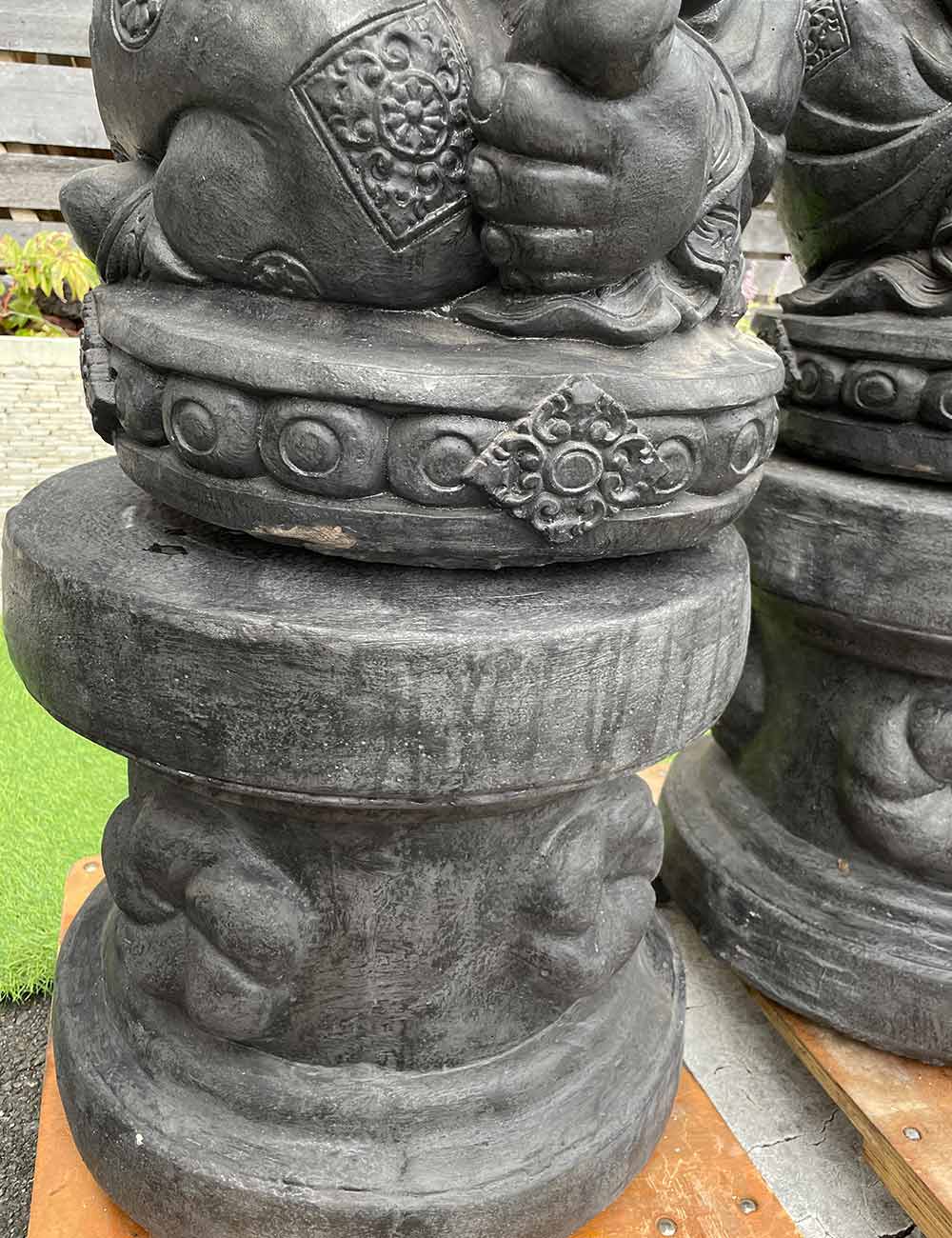 黒い石彫刻　人形 置物 2体セット 黒い石彫刻 人形 置物 2体セット 置物