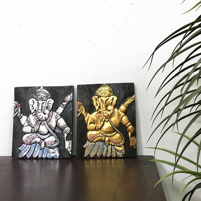 アジアン雑貨　絵画　 木製フレームの神像絵画 アート パネル 木製 レリーフ ガネーシャ シルバー 壁掛け