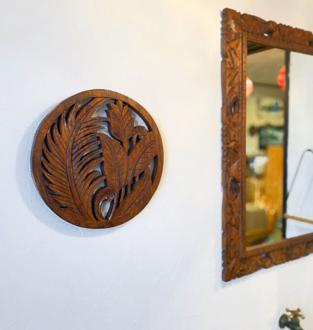木製 レリーフ 壁掛け 丸型 ブラウン パームリーフ 天然チーク材