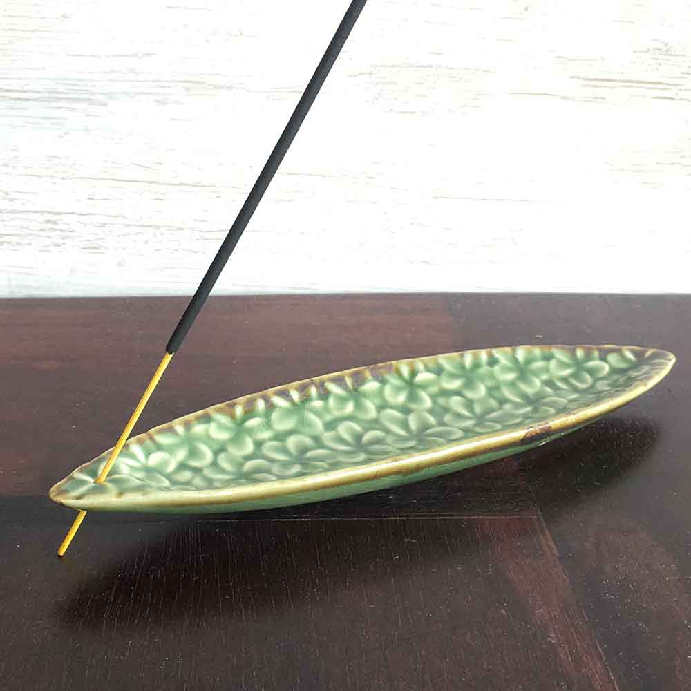 お香立て プルメリア柄 陶器 舟型 W18.5cm 緑 バリ島製 アジアン 雑貨