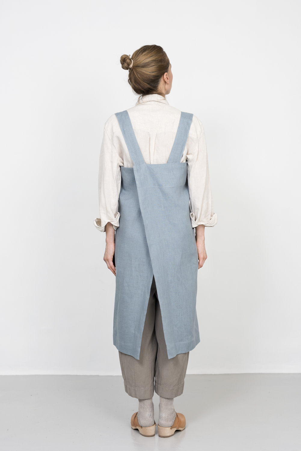 fog linen work（フォグリネンワーク） リネン スクエアクロスエプロン
