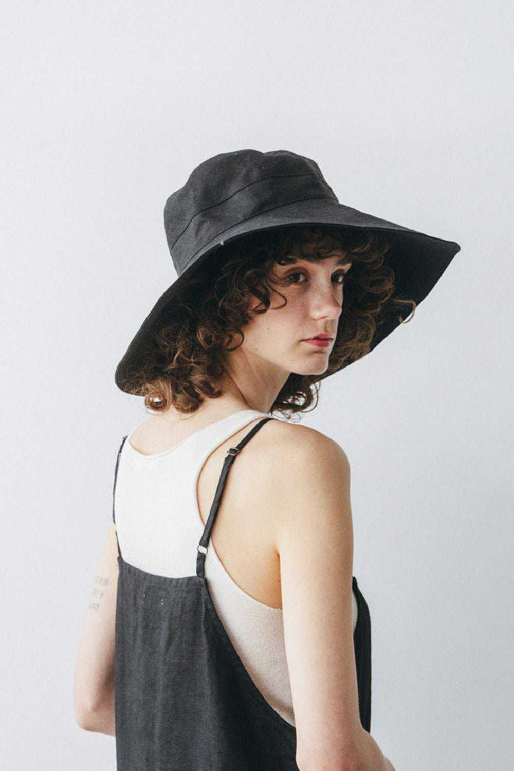 fog linen work フォグリネンワーク マリ サロペット ブラック