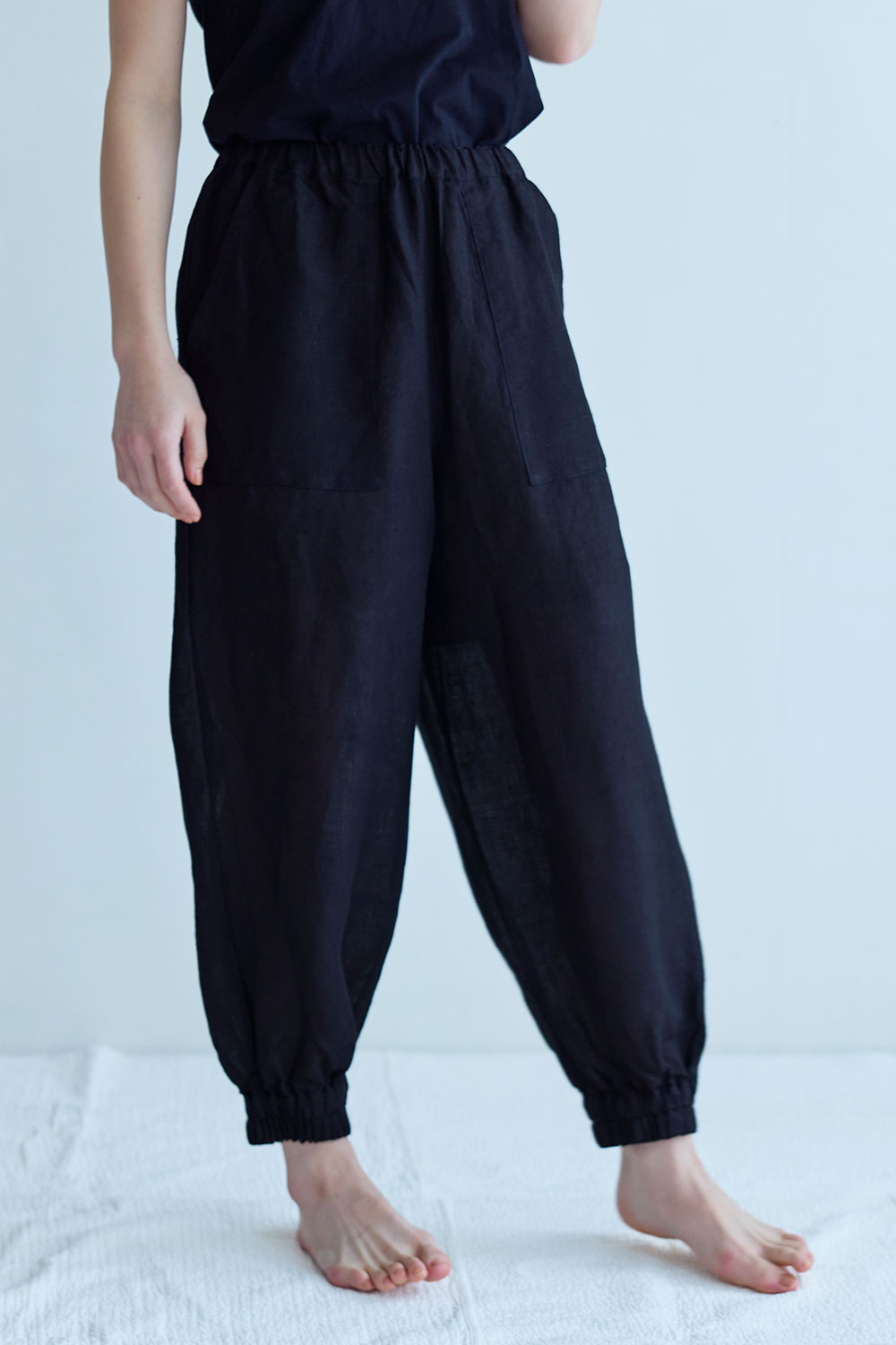 fog linen work（フォグリネンワーク） レオニー パンツ ブラック