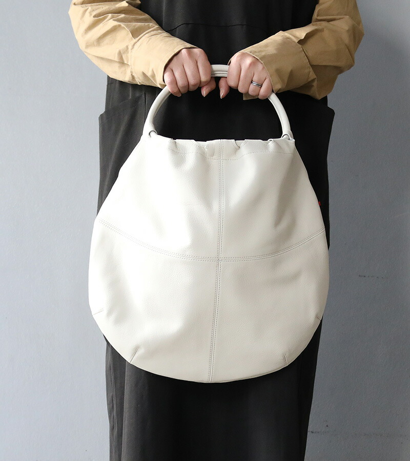 Permanent Age パーマネントエイジ　ハンドバッグ　レザー　黒 Permanent Age｜柔らかくてもっちり レザーギャザーショルダー
