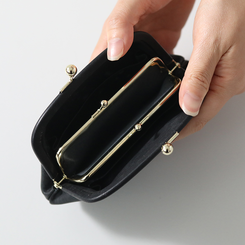 StitchandSew（ステッチアンドソー） 小さながま口のお財布 ブラック